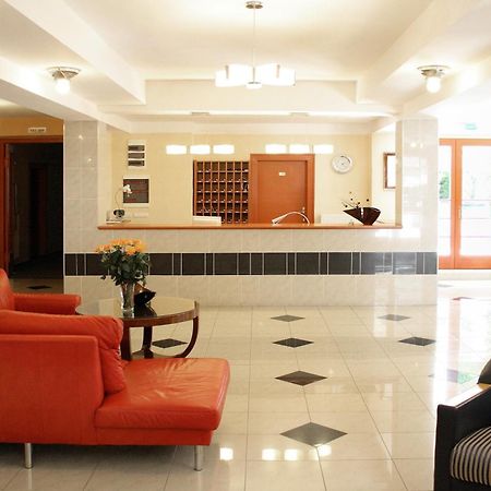 Hotel Korona Harkány Interieur foto